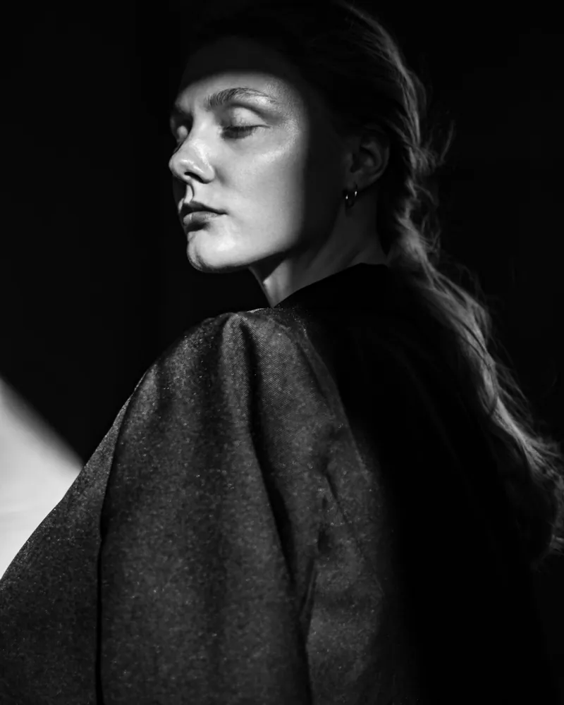 A black and white fashion portrait, sample photo